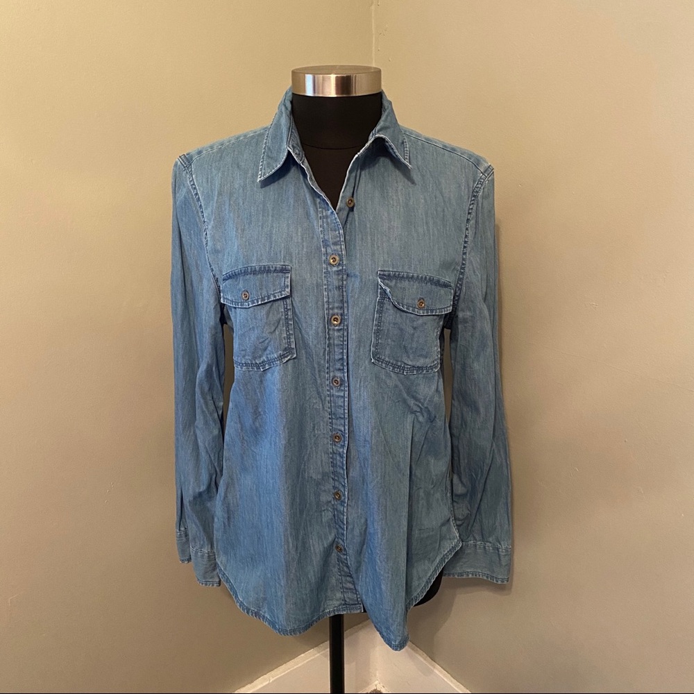 New Light Jean Button Down With Pockets Never Worn - image 1